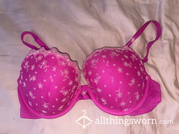 Stinky Smelly Very Worn Victoria's Secret BO Body Odor Bra 36D