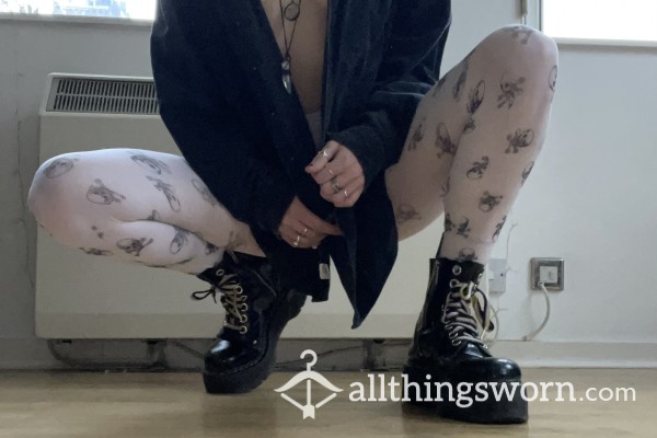 ☠️ S**y Pirate Tights ☠️