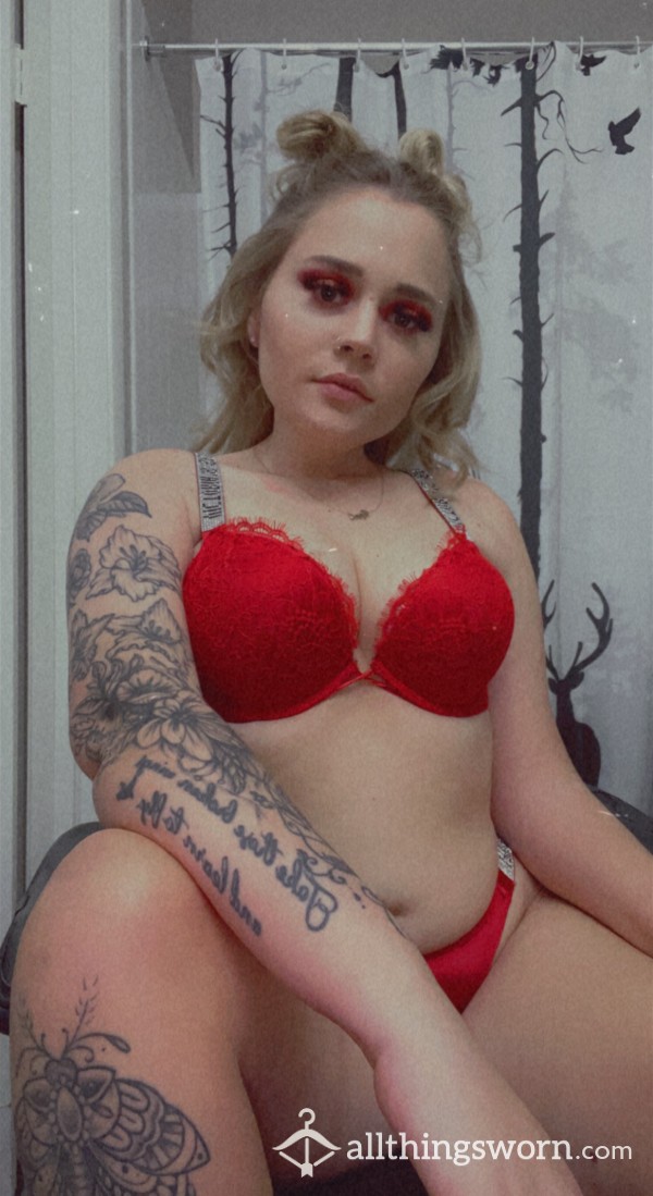 S**y Red Bra