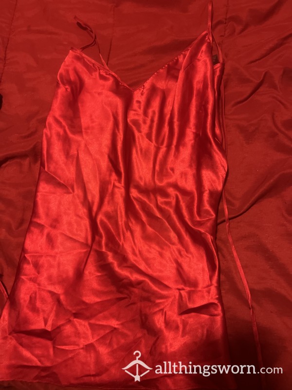 S**y Red Night Gown