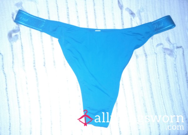 S**y Vs Blue Thongs