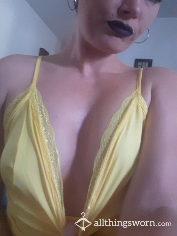 S**y Yellow Dress/bush