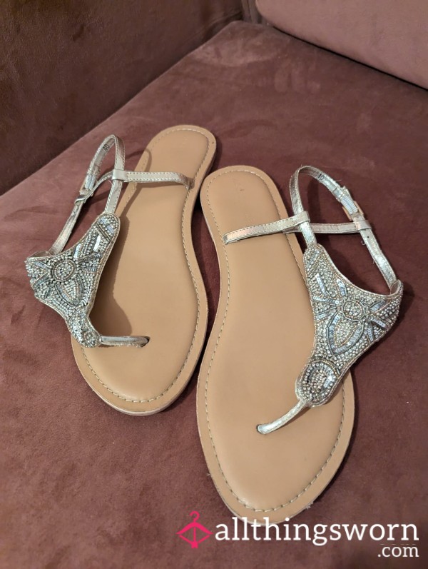 REDUCED!! ❤️ Silver Roman Sparkle Sandals