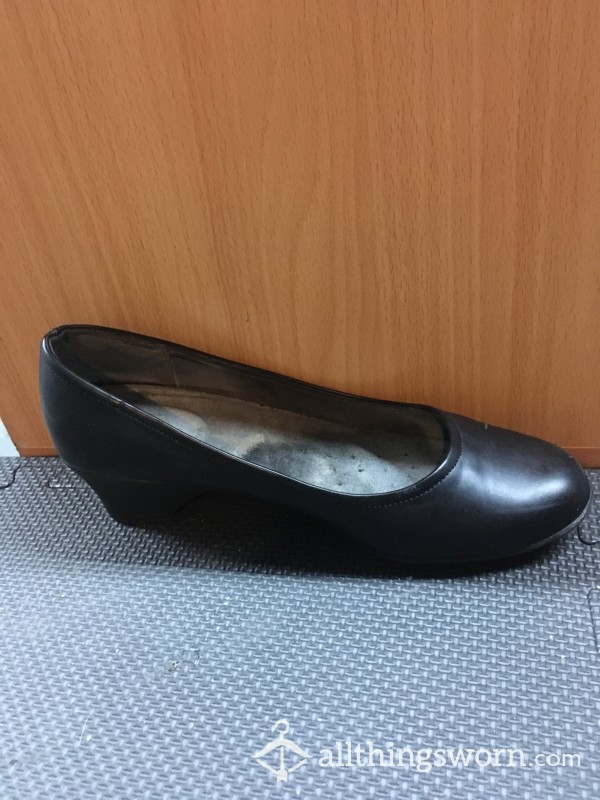 Single Black Heel