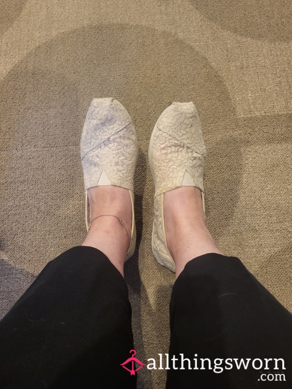 Size 10 Cream Lace Toms Comes With A 3 Day Wear - 2 Save