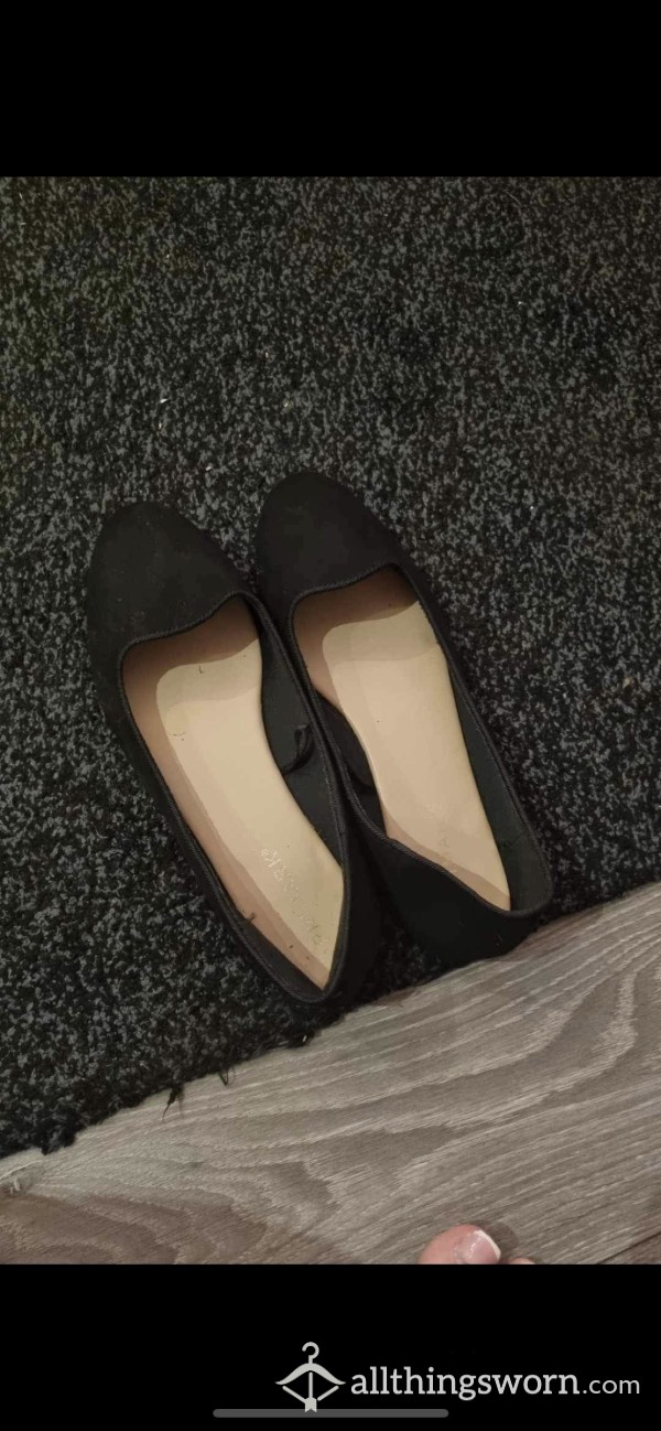 Size 5 Flats