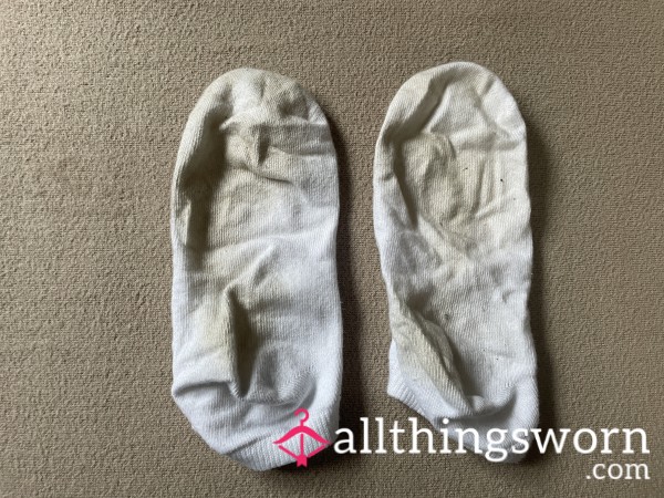 Size 6 White Ankle Socks | One Day Use