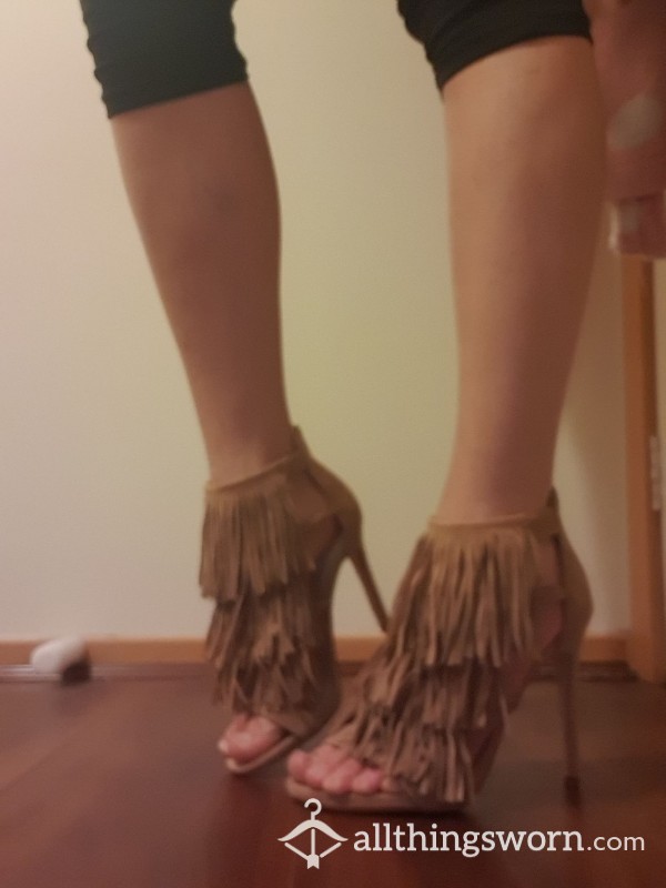 Size 8 AU/US Fringe Heels