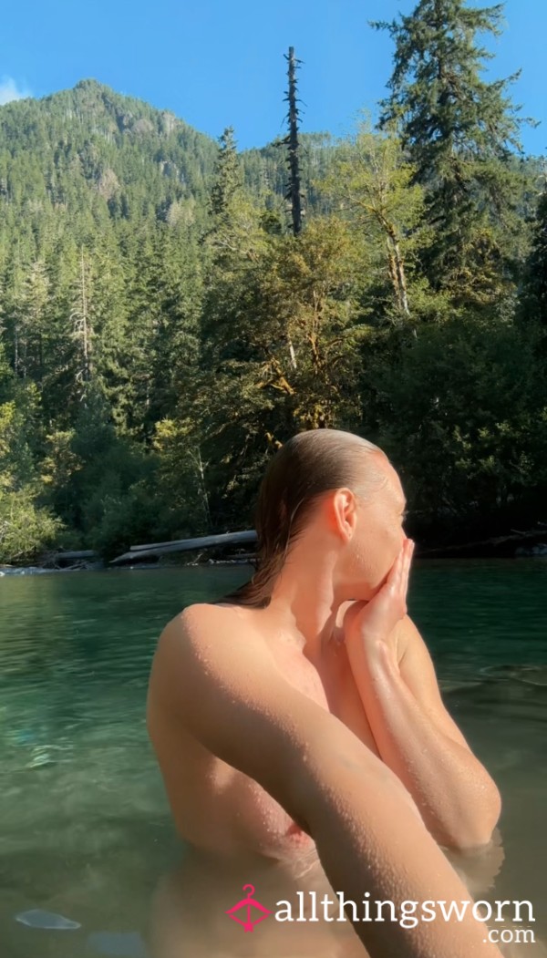 Embarra**ed While Skinny Dipping 🙈💦🫢🥰