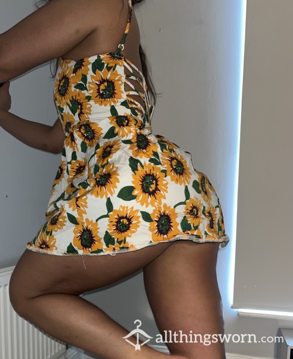 🌻sl*tTY SUNFLOWER MINIDRESS 🌻