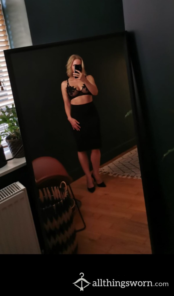 Smart, Funny, S**y, Alpha Female Girlfriend Chatting Experience