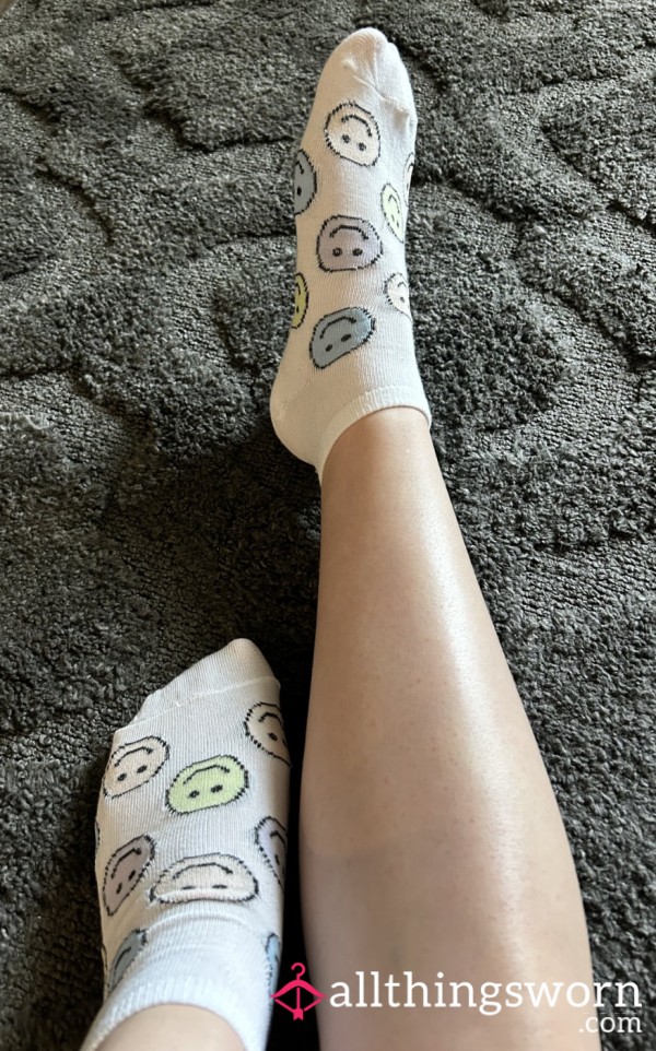 Smiley Face Ankle Socks