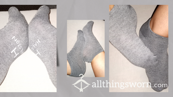 Smokey Gray Ankle Socks