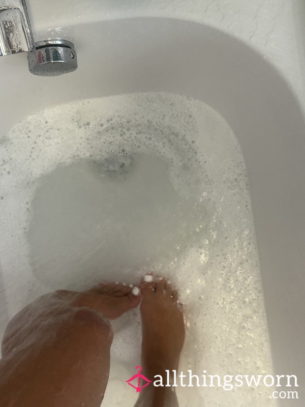 Soapy Feet🫧🦶