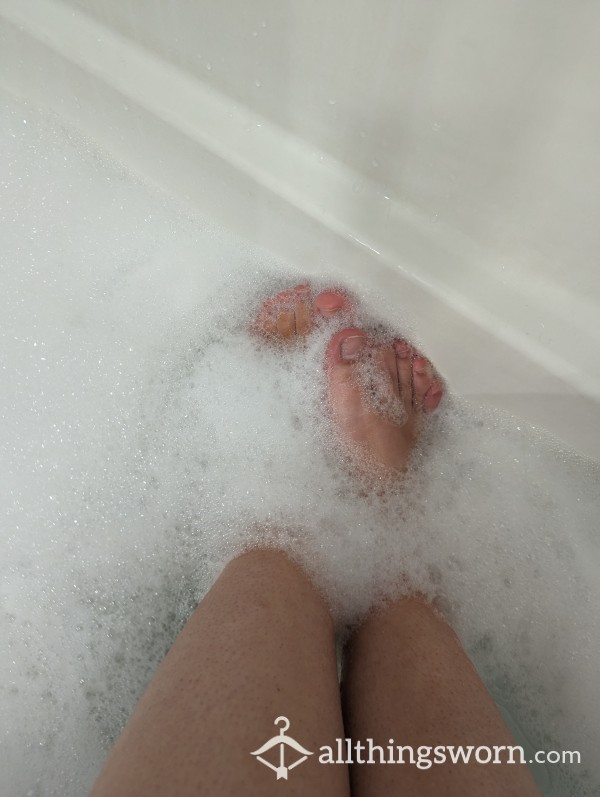 Soapy Feet Fun 🛀🦶