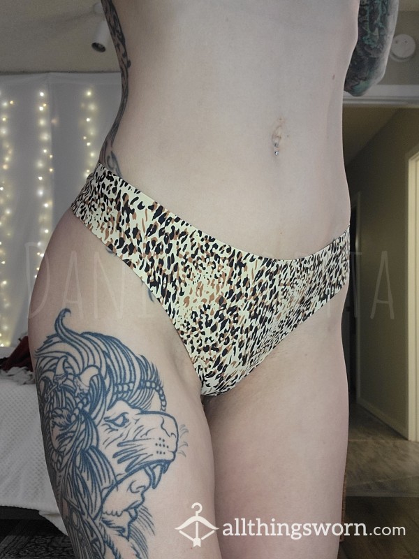 Soft Seamless Leopard Print Thong 😍