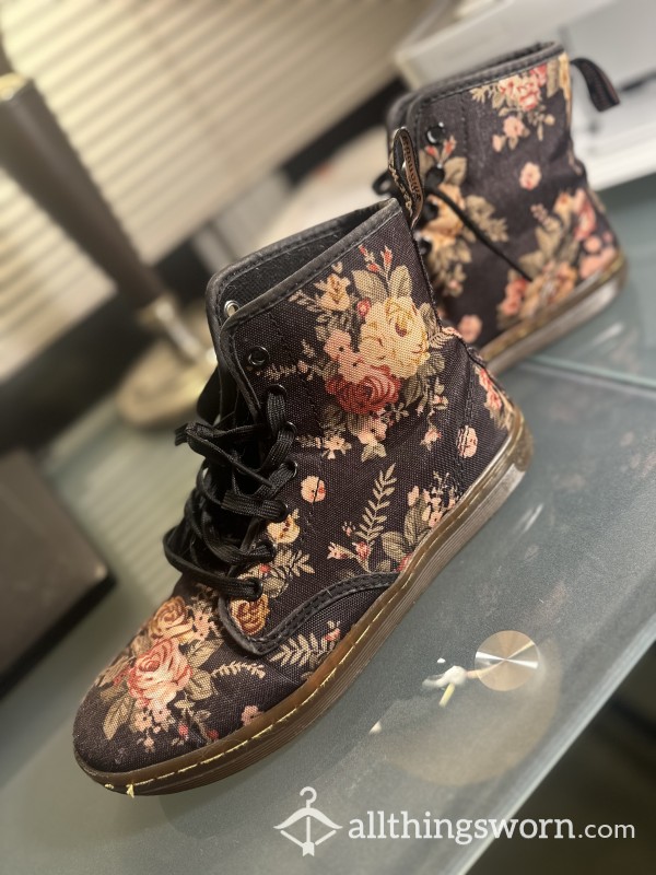 Special Edition Flor*l Print Doc Martin’s