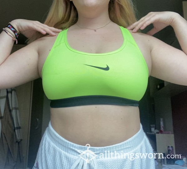 Sports Bra Worn For A Week Of Gym Sesh