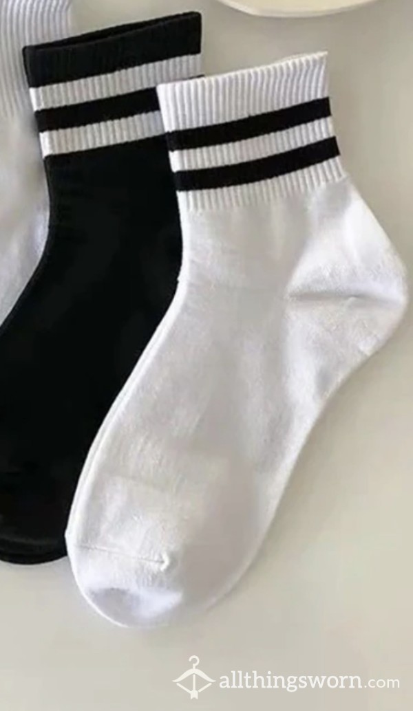 🌟 Stinky Gym Crew Socks - Intoxicating Sweat And Sensation! 🌟