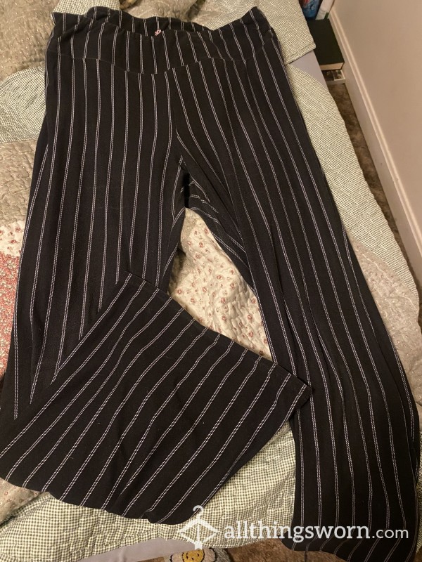 Stripped Flared Leggings Size XL - Worn