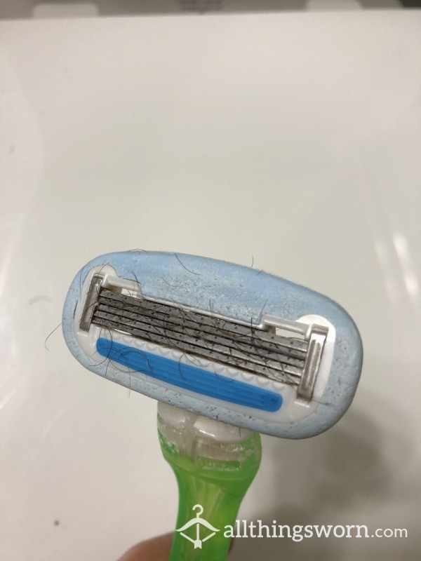 Super Hairy Razor