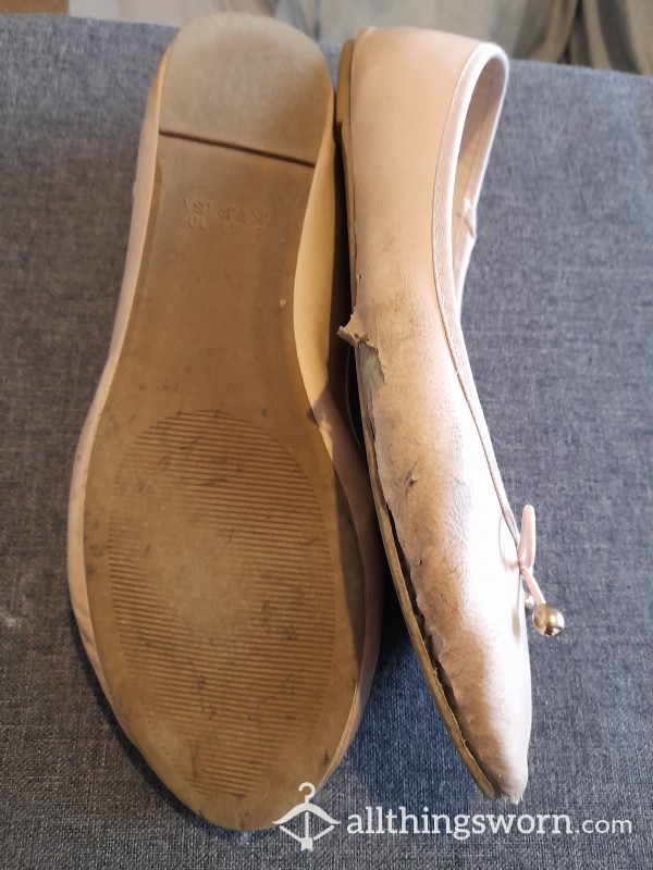 Super Worn, Nude Ballet Pumps, Sole Coming Away, UK Size 8 🥿