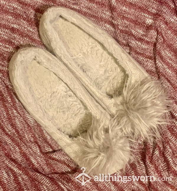 Sweaty Knit Slippers