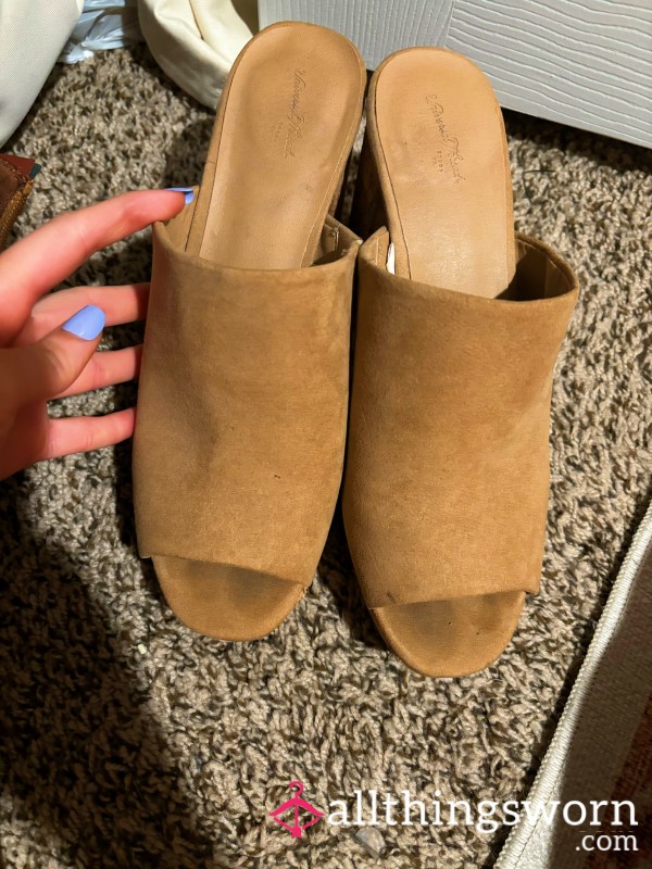 Tan Wedges