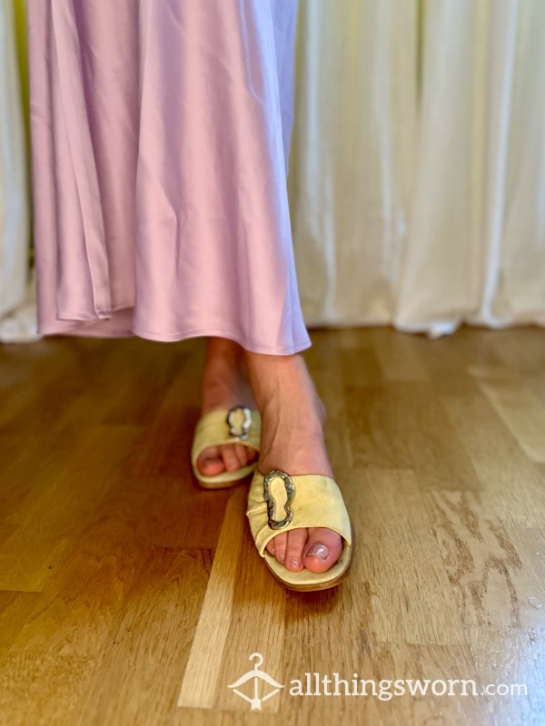 The Prettiest But Extremely Worn Slip On Flats(don’t Mind, I Can Keep Them A Little Longer) 😍💛