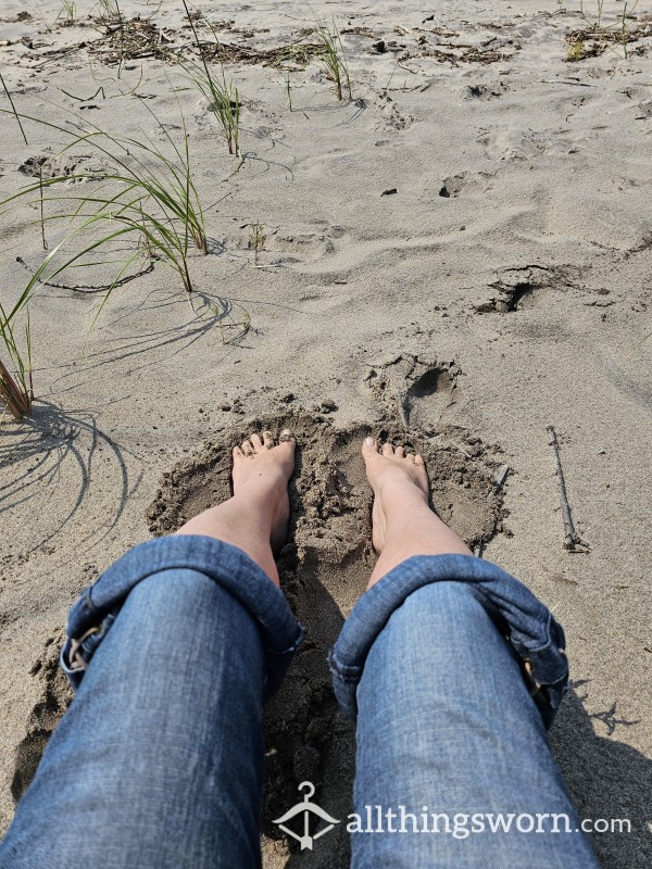 Toes In The Sand 🥰