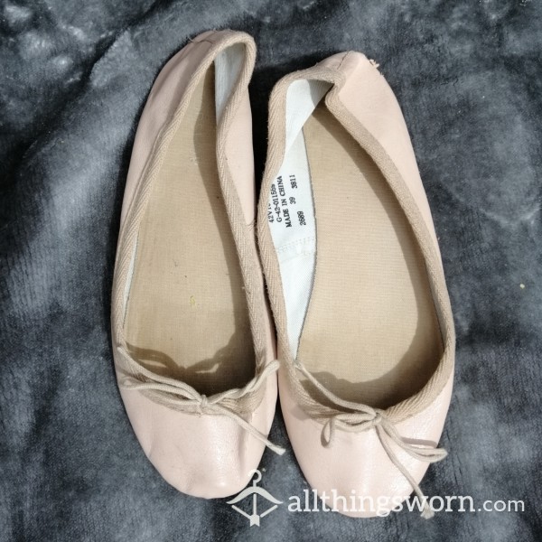 Topshop Cream Flat Shoes