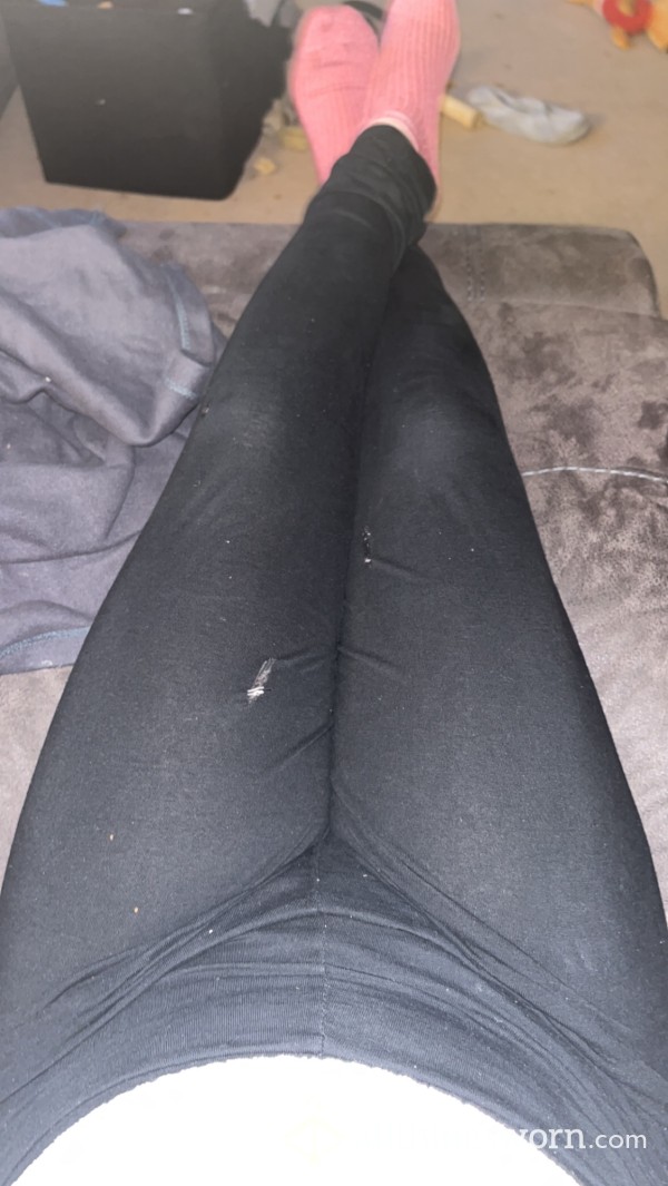 USED BLACK COTTON LEGGINGS - Size: Large