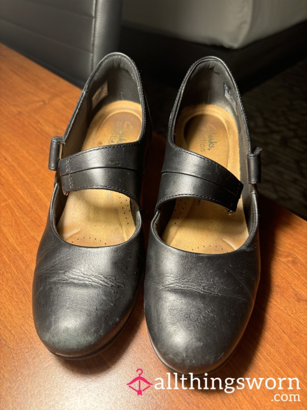 Used Flight Attendant Work Shoes