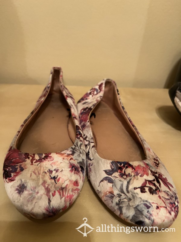 Used Flor*l Flats