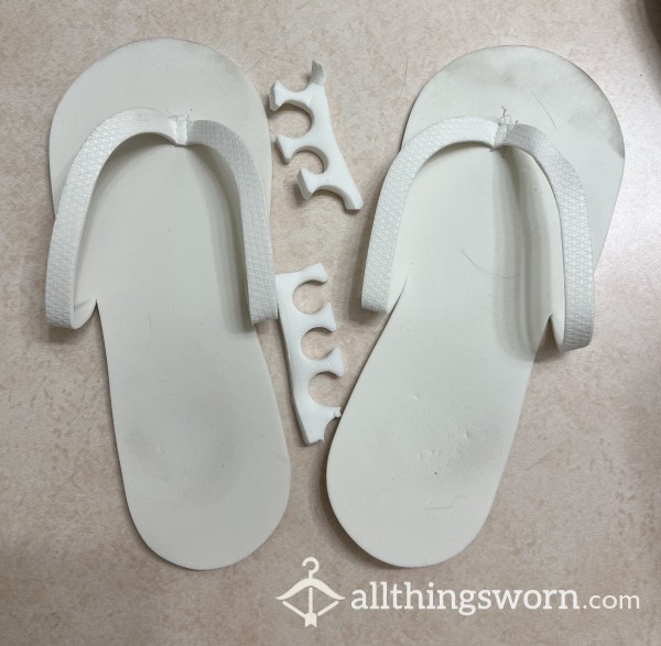 Used Pedi Flip Flops And Toe Spreaders