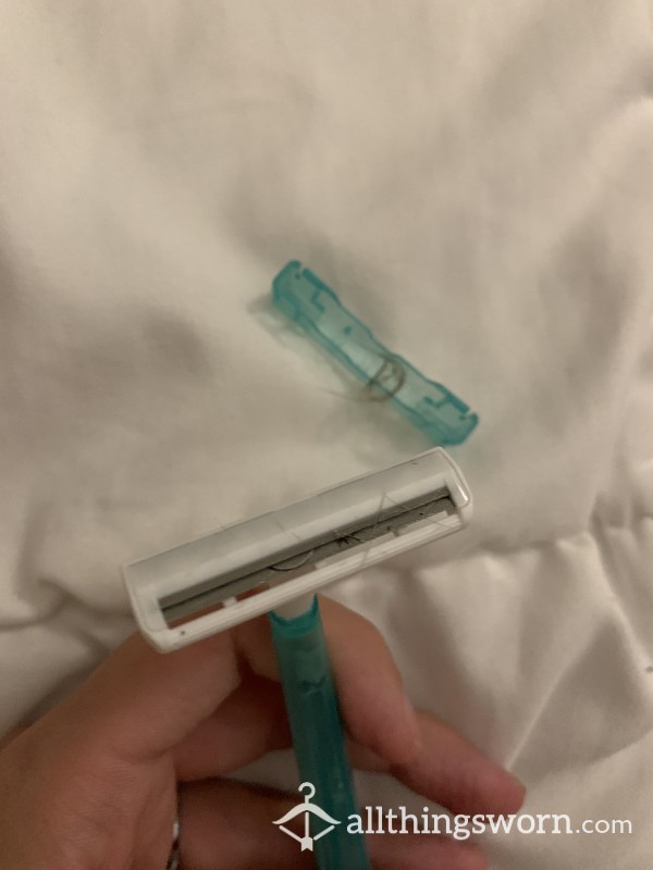 Used Razor