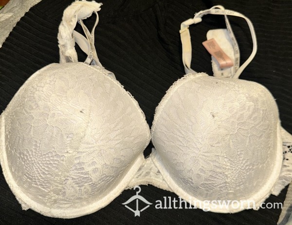 Used Well-worn White 38C Bra