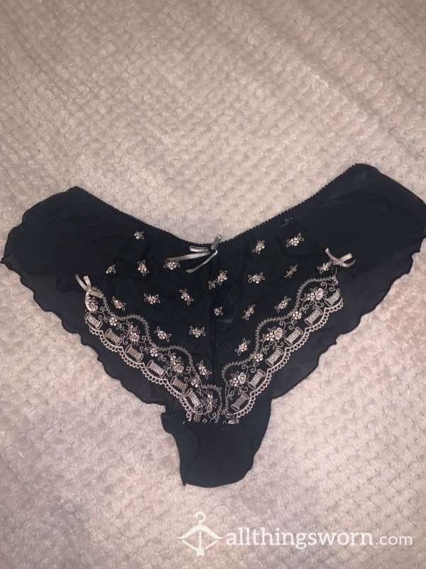 Very Old Worn Flower Detail Mesh Knickers 🔥