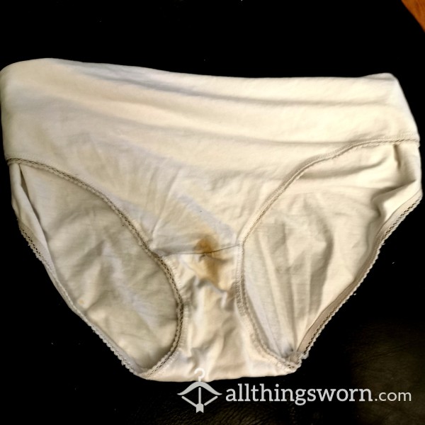 Very Stained Big Fat A** 💯🐱White Cotton Dirty Knickers / Panties. Few Years Old. 😩😩Really Well Stinking Used Size 18 £10