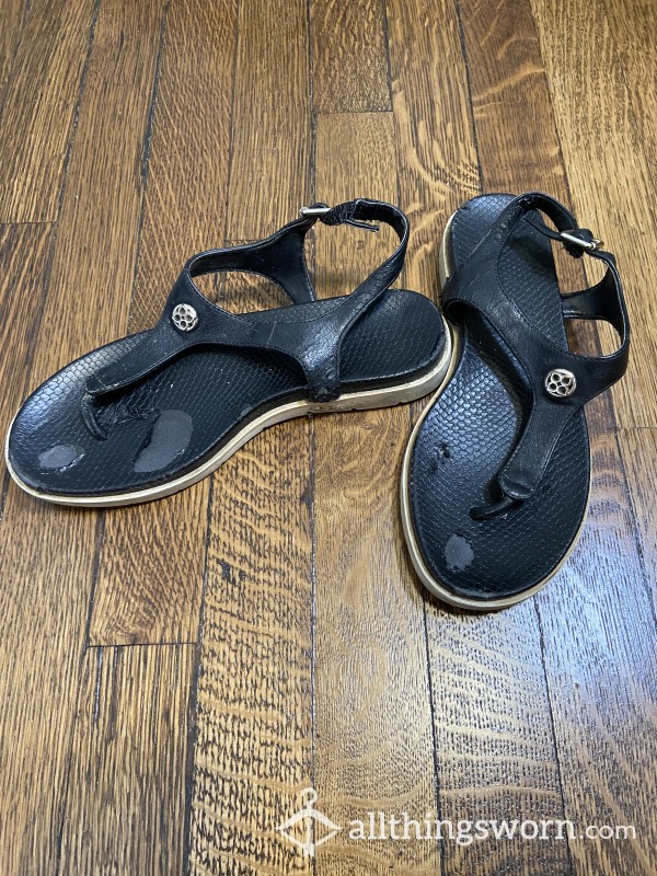 Very Well Worn Sandals (Ebony, Pet*te, 7.5, Ripped, Torn)