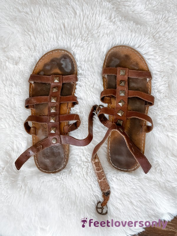 Very Worn American Eagle Sandals.