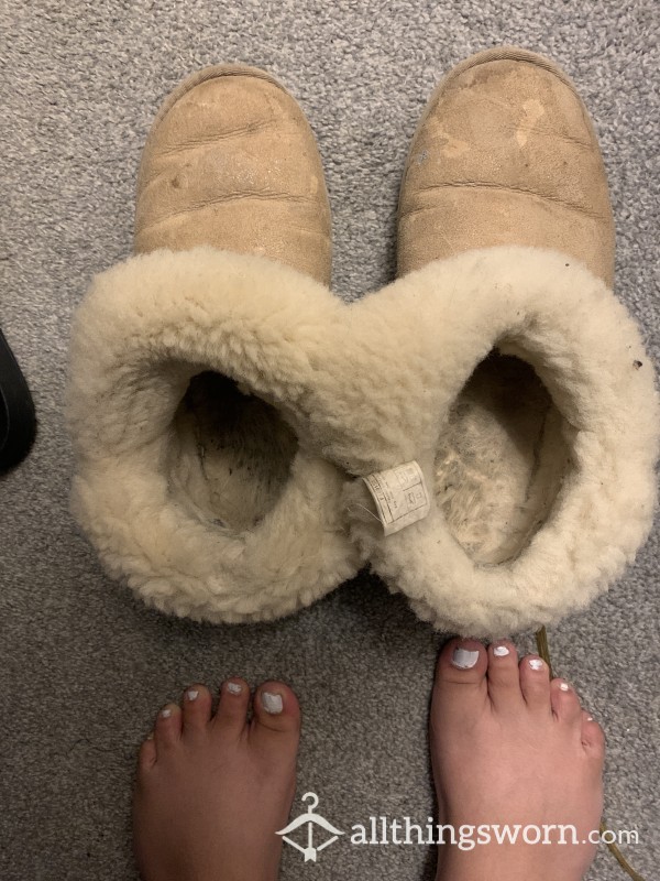 Very Worn Uggs