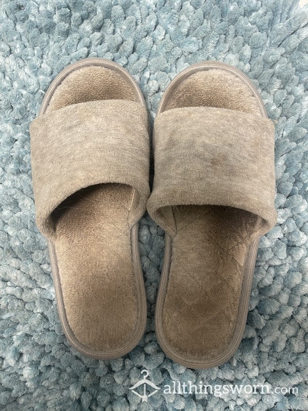 Vile Slippers