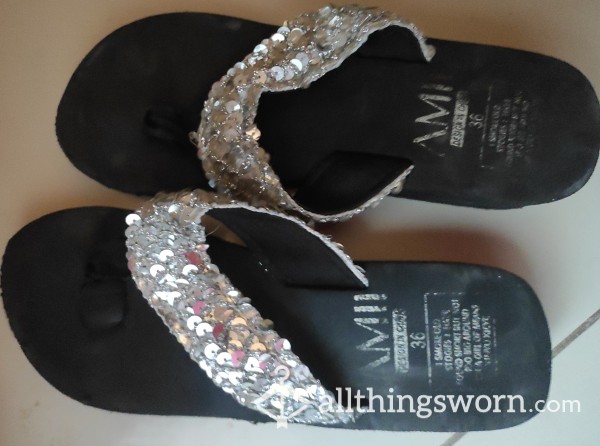 Price Reduced! EUR 27.00 -Well Worn Beautiful Flipflops