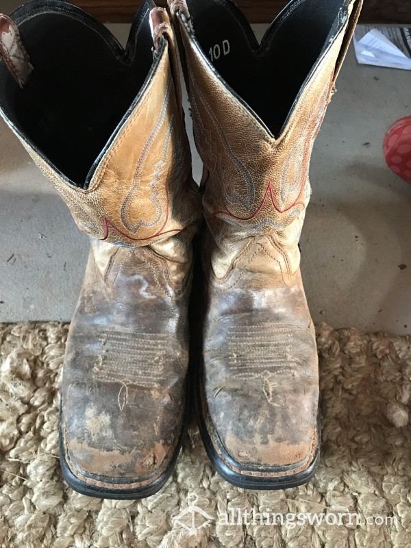 Well Worn Cowgirl Boots