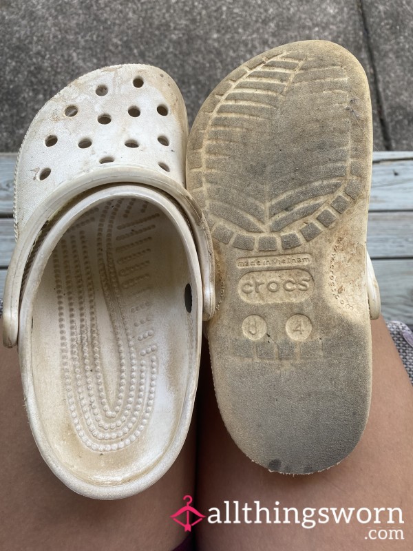 Well Worn Dirty Crocs 🐊