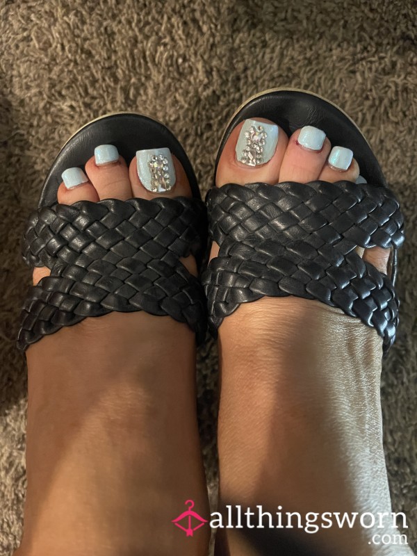 Well Worn Fergalicious Black Open Toes Heels