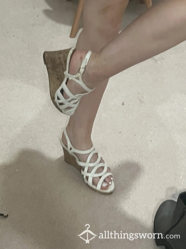 Well Worn Heels , Size 6