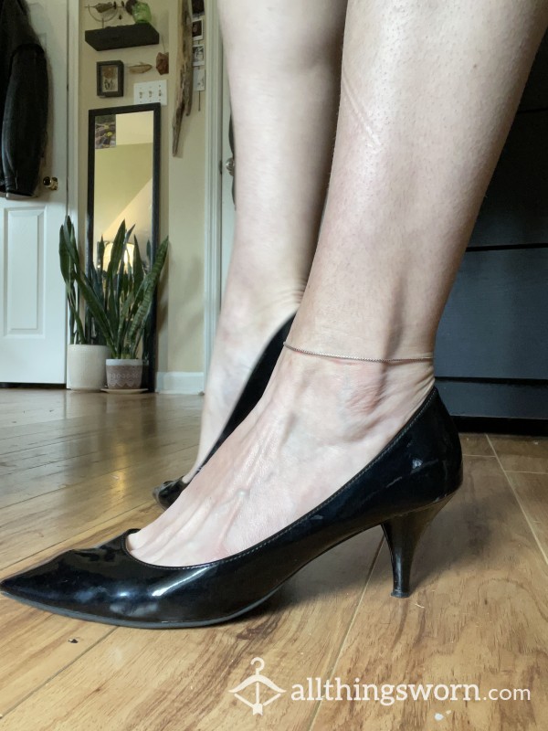 Well Worn Patent Leather Cla**ic Kitten Heels