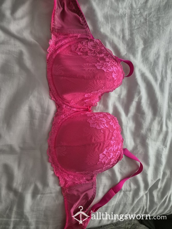 Well Worn Pink Bra 40E